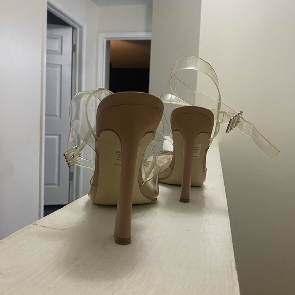 Steve Madden Cream and Tan Heels with Crystal Embellishment - Picture 6 of 12